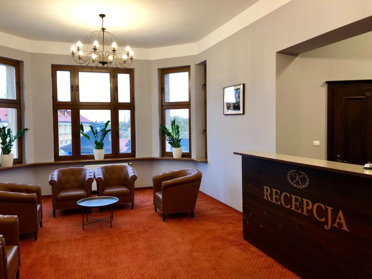 Staromiejski Piwowar Hotel Legnica Ngoại thất bức ảnh