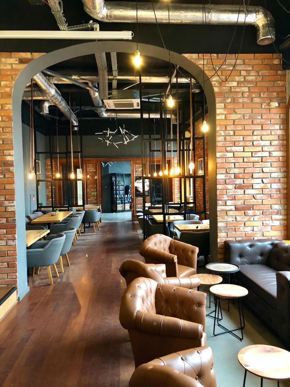 Staromiejski Piwowar Hotel Legnica Ngoại thất bức ảnh
