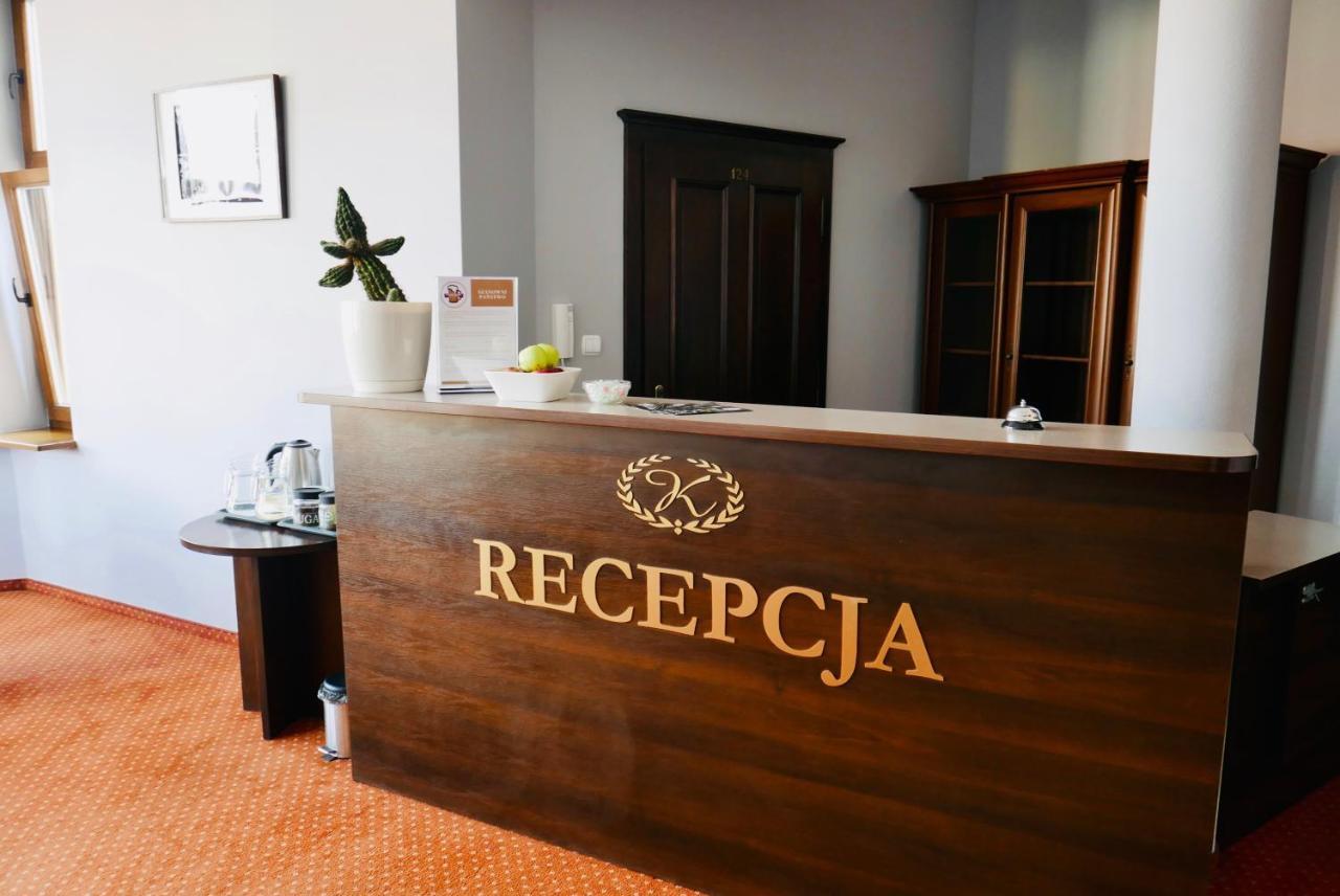 Staromiejski Piwowar Hotel Legnica Ngoại thất bức ảnh